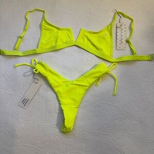 Boutine LA Neon Yellow V-Cut Top Mul-Tie Bottom Bikini Set Size M  Summer Beach